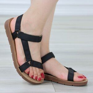 Womens Strappy Sandals Comfortable Sole Adjustable Summer Shoes For Land / Water